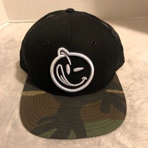 Yums men’s SnapBack